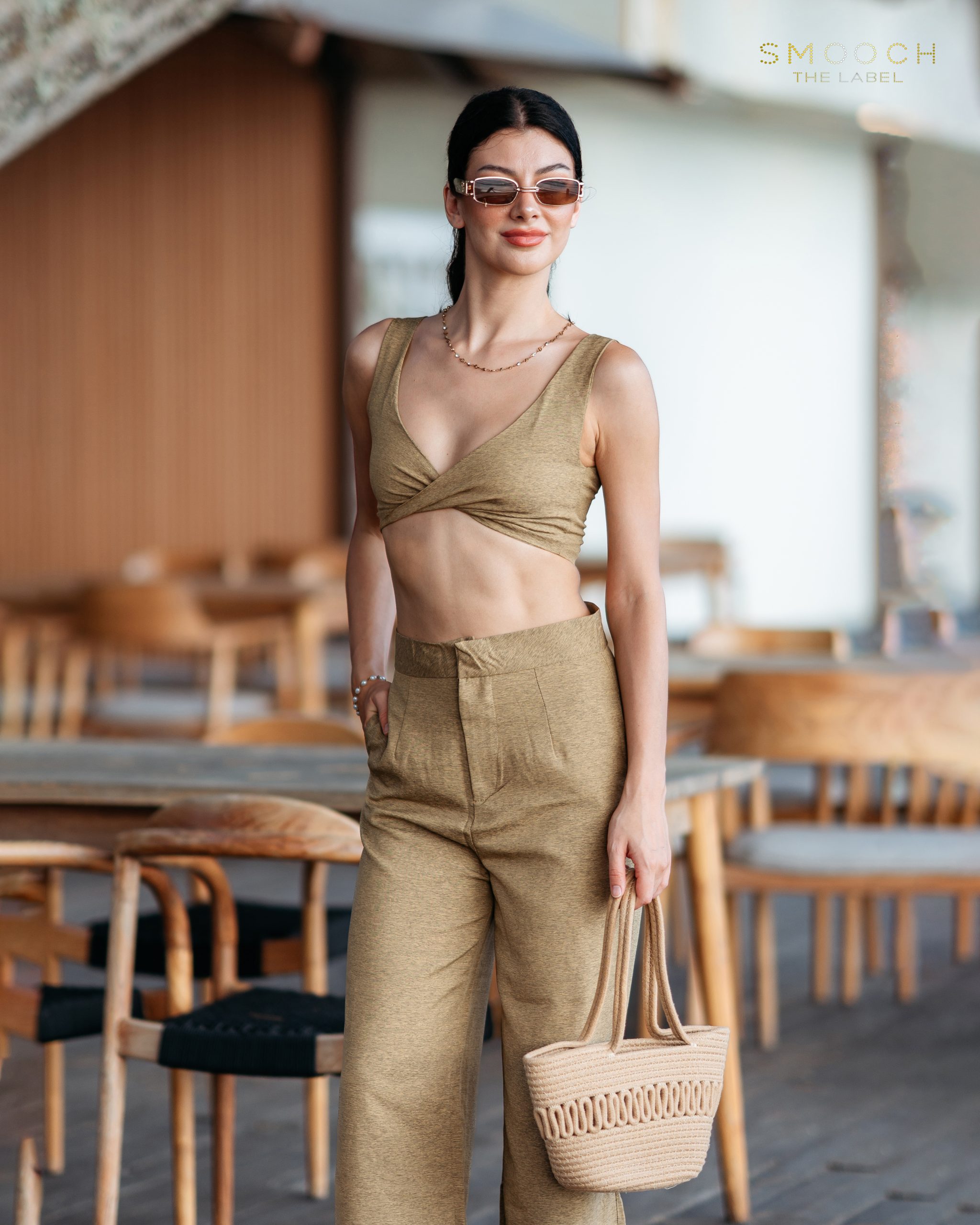 CAM09028 Smooch The Label Savana Olive One Set