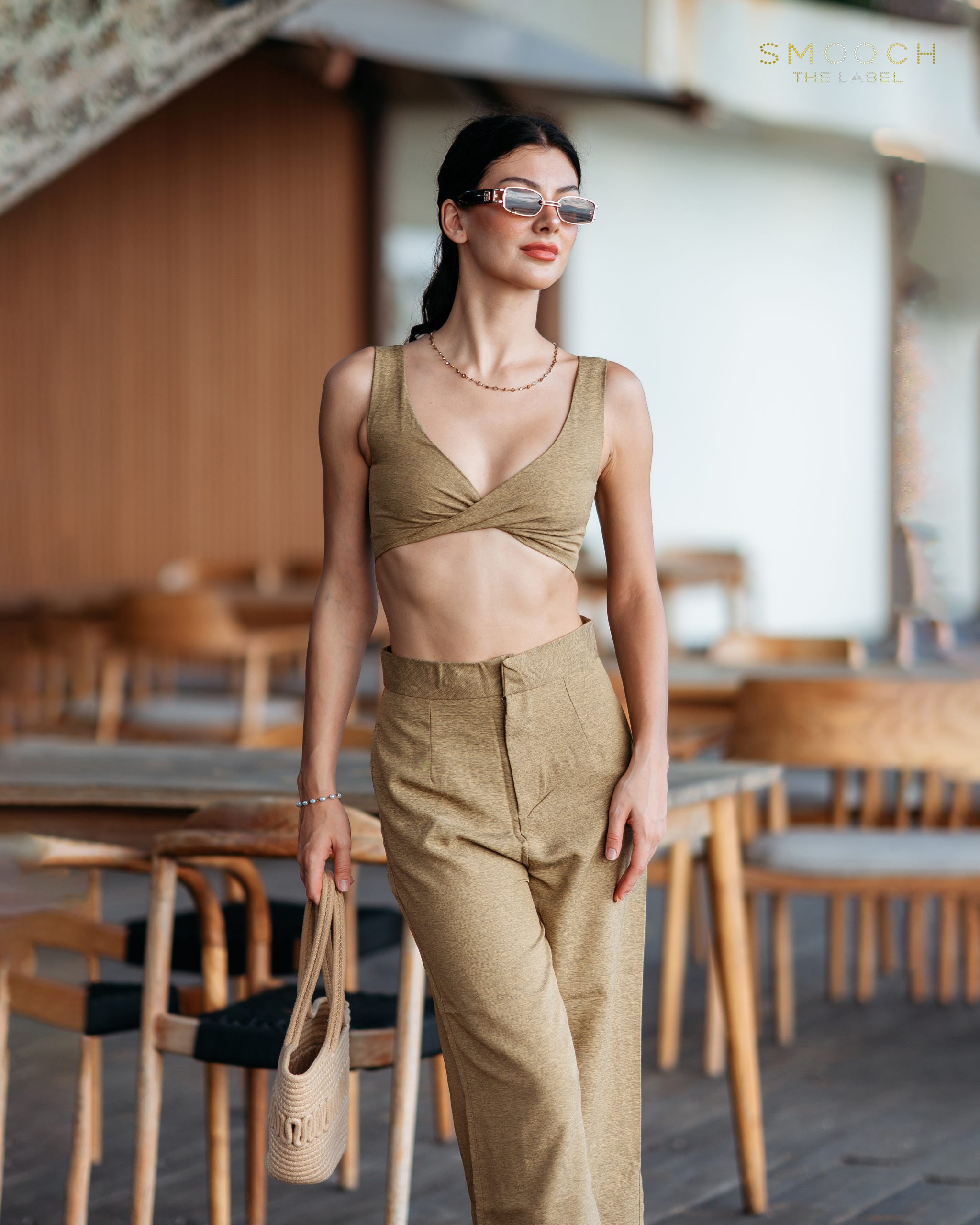 CAM09034 Smooch The Label Savana Olive One Set