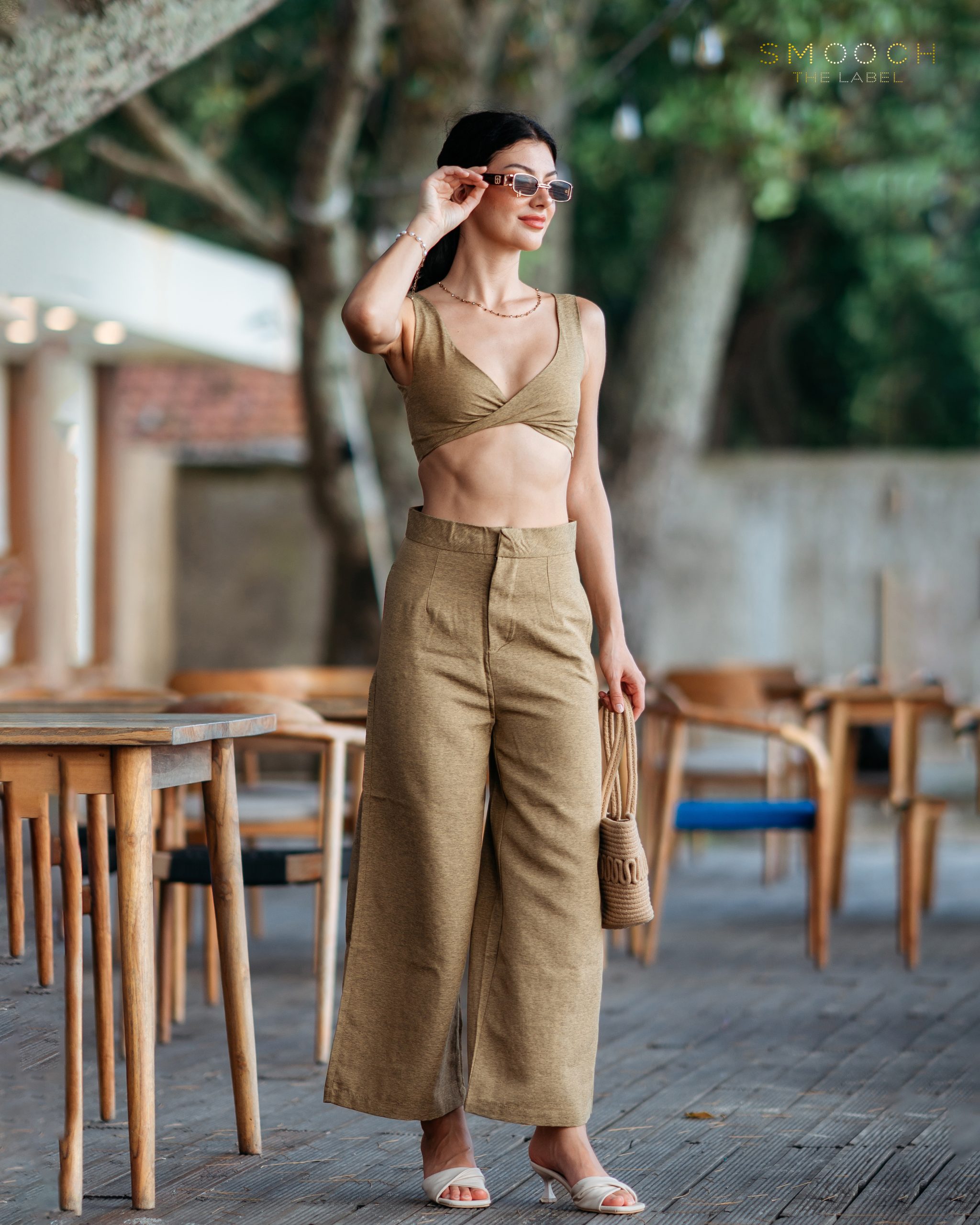 CAM09087 Smooch The Label Savana Olive One Set